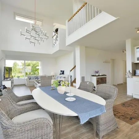 度假居 Schwalbennest